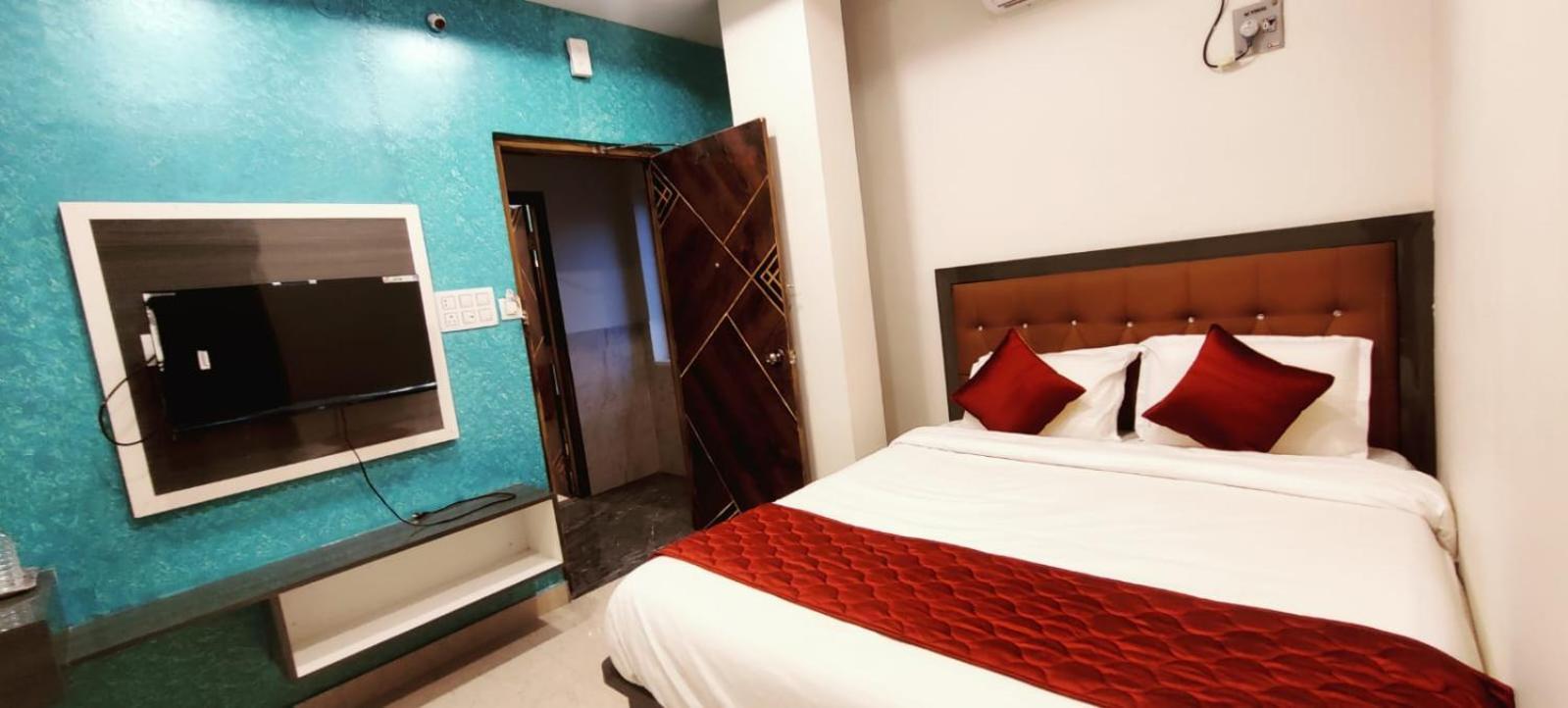 Aadya Inn New Luxury Hotel Tirupati Exterior foto