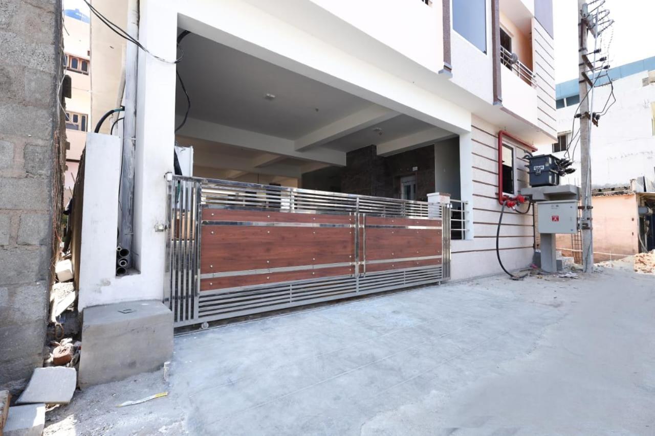 Aadya Inn New Luxury Hotel Tirupati Exterior foto